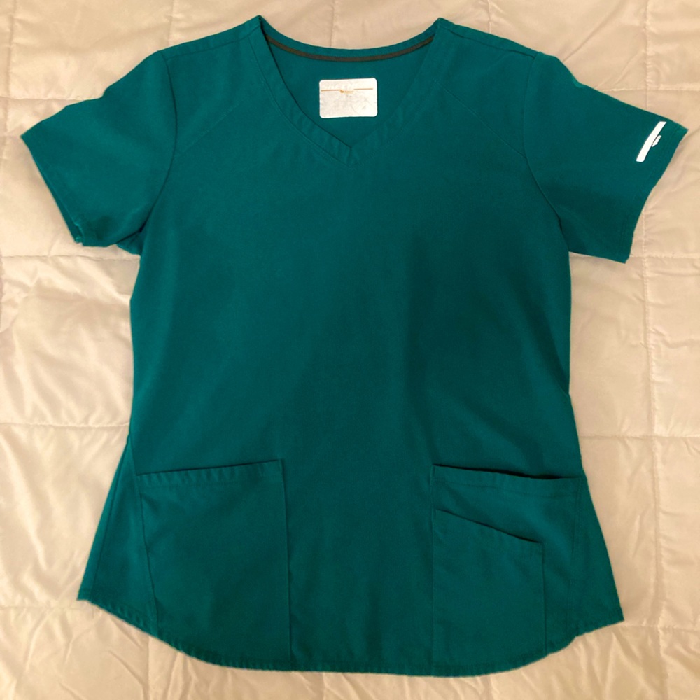 Skechers by Barco Breeze Women's 3-Pocket STRETCH V-Neck Scrub Top